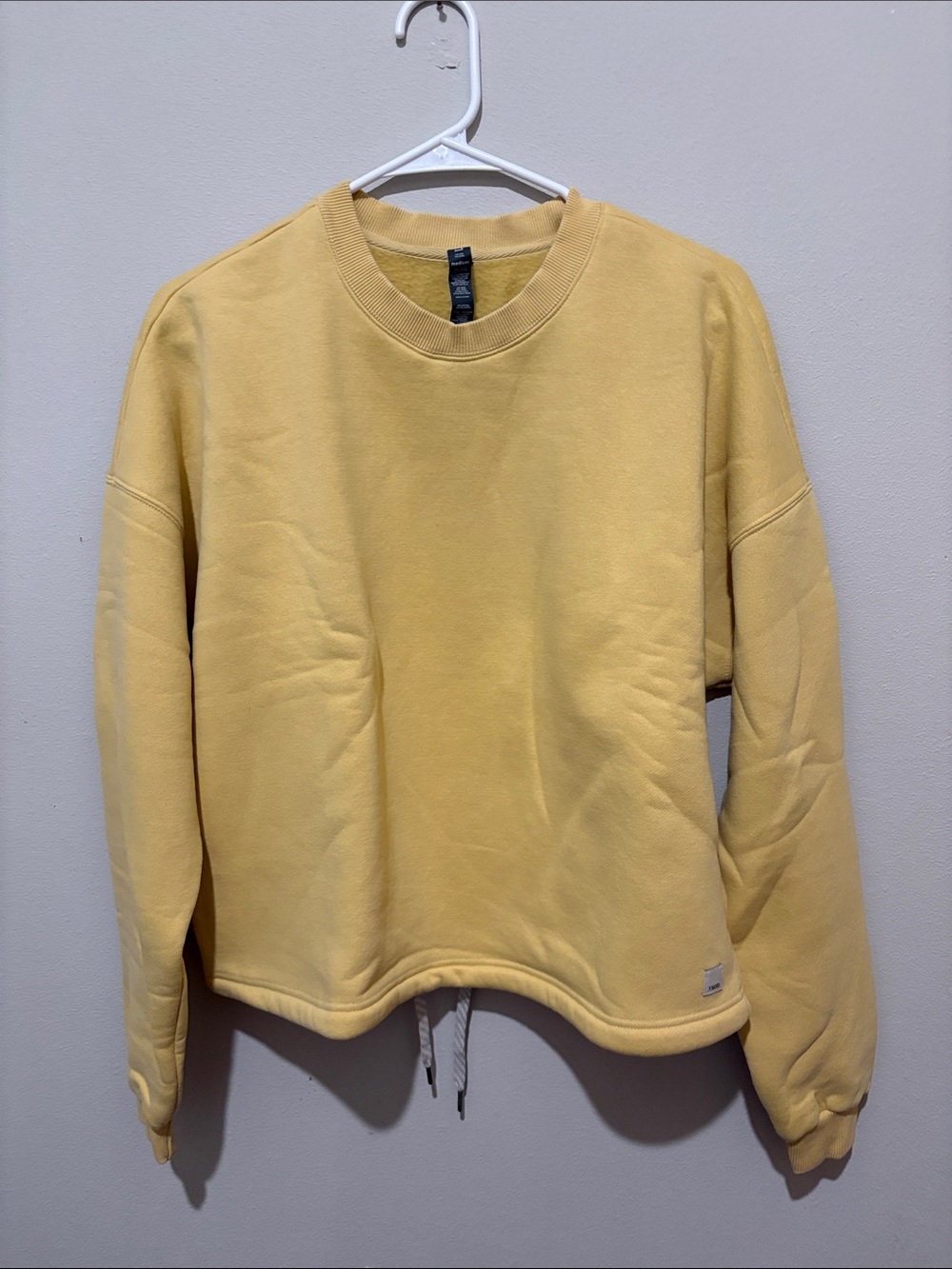 Women’s Vuori Crewneck Sweatshirt in Pale Yellow - Casual Everyday Pullover